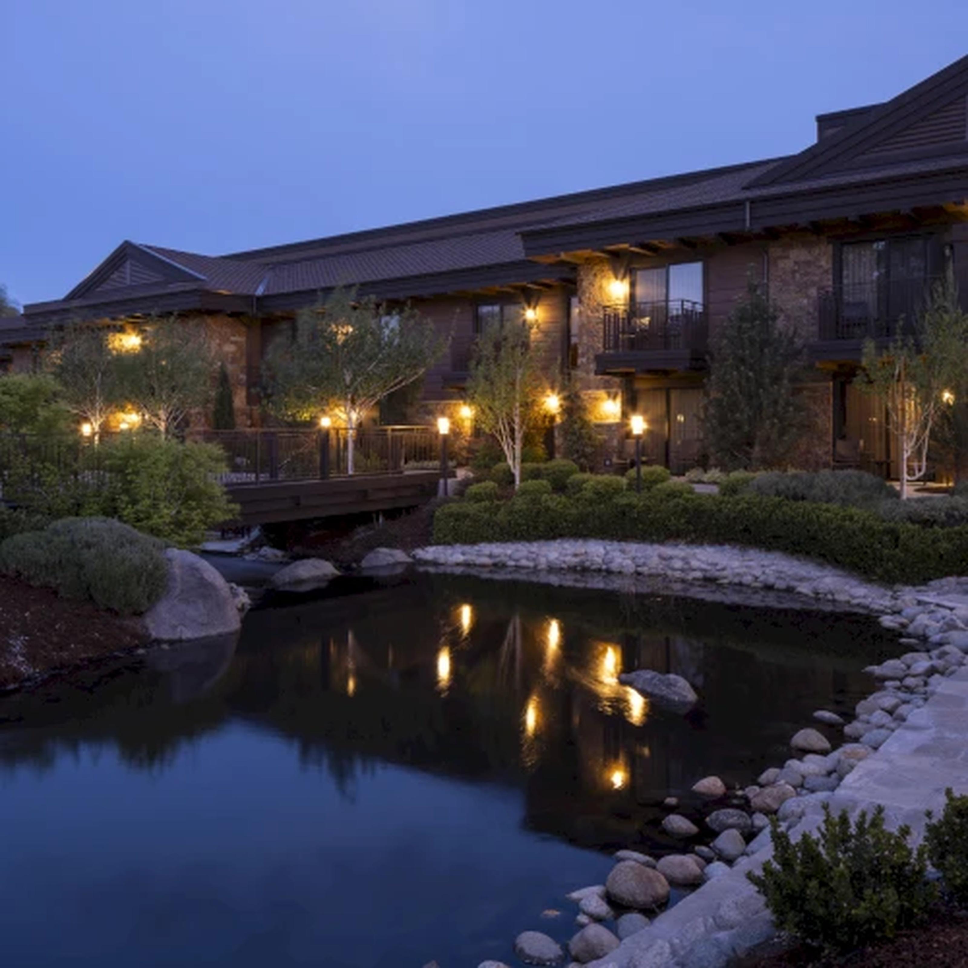 Creekside Inn - Bishop Buitenkant foto