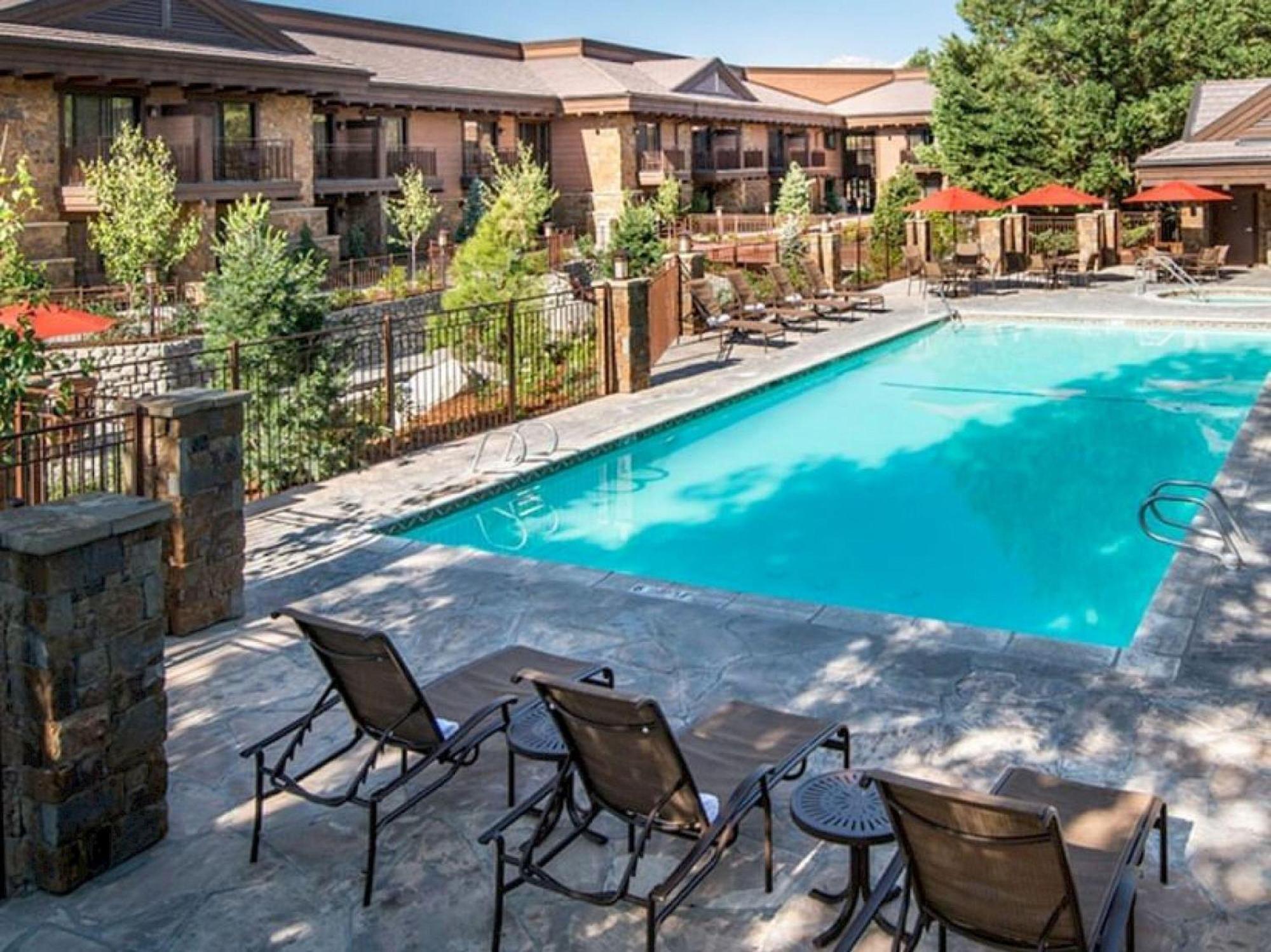 Creekside Inn - Bishop Buitenkant foto